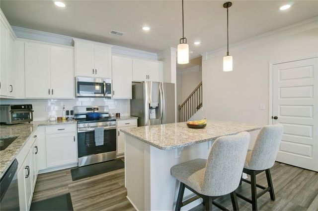 321 Skye Ln, Cartersville, GA 30121