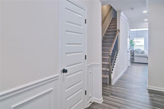 321 Skye Ln, Cartersville, GA 30121
