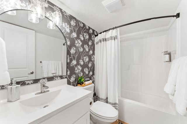 403 Veterans Blvd 2, Branson, MO 65616