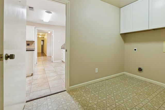 249 Hickory Drive, Huntsville, TX 77320