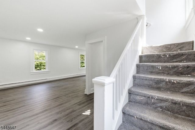 1104 N Washington Ave, Green Brook Twp., NJ 08812