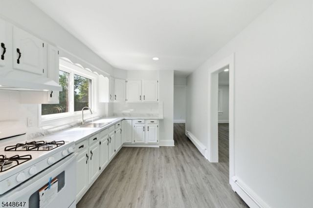 1104 N Washington Ave, Green Brook Twp., NJ 08812