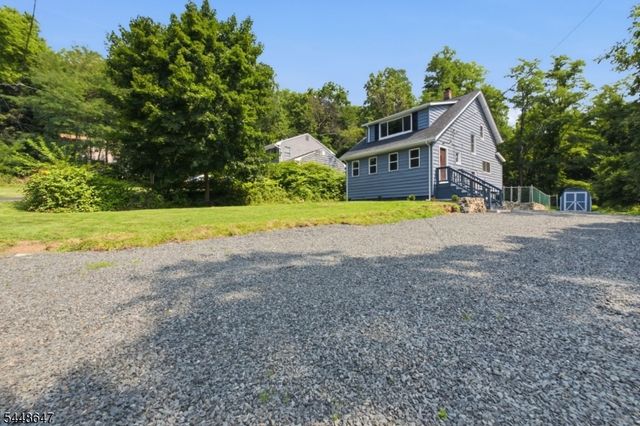 1104 N Washington Ave, Green Brook Twp., NJ 08812