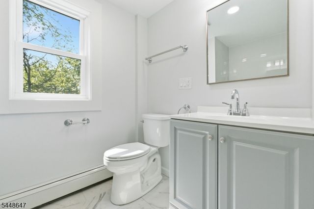 1104 N Washington Ave, Green Brook Twp., NJ 08812