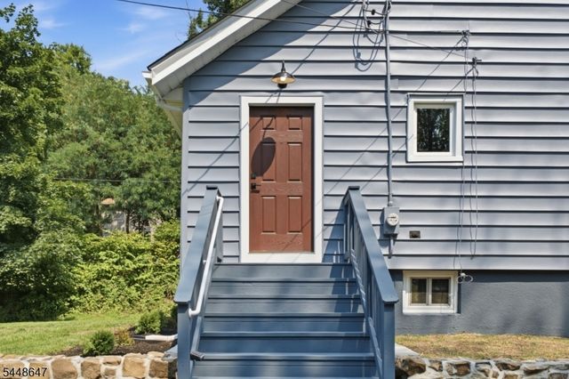 1104 N Washington Ave, Green Brook Twp., NJ 08812