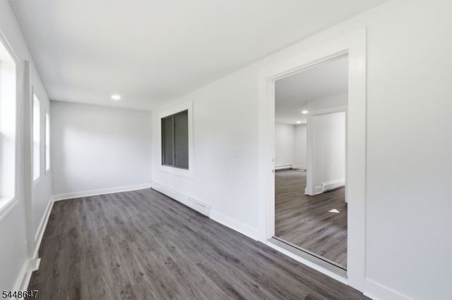 1104 N Washington Ave, Green Brook Twp., NJ 08812