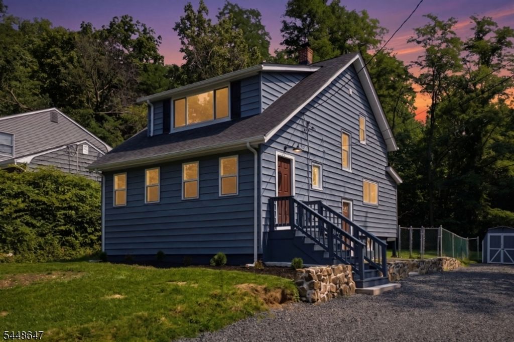 1104 N Washington Ave, Green Brook Twp., NJ 08812
