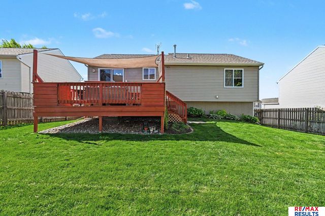 15818 Briar Street, Omaha, NE 68136