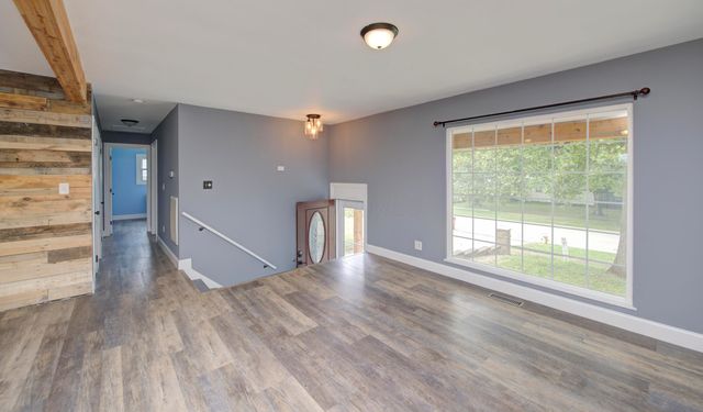 5130 Edgeview Road, Columbus, OH 43207