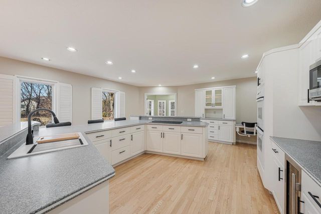 1051 S OAKWOOD ROAD, Oshkosh, WI 54904