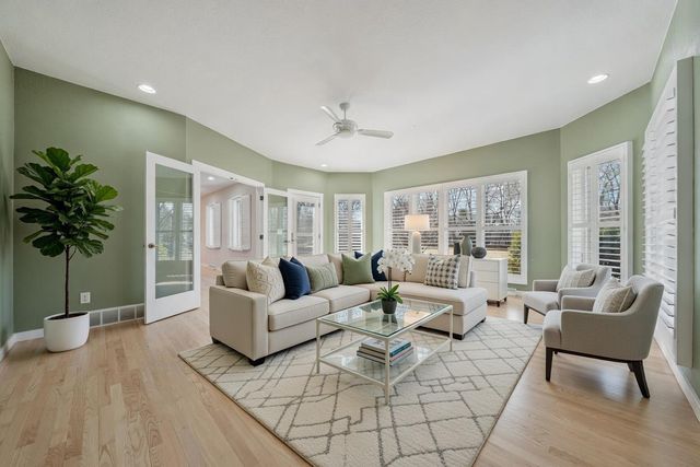 1051 S OAKWOOD ROAD, Oshkosh, WI 54904