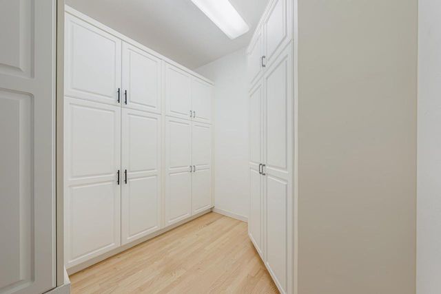 1051 S OAKWOOD ROAD, Oshkosh, WI 54904