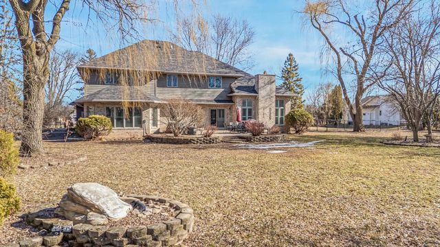 1051 S OAKWOOD ROAD, Oshkosh, WI 54904