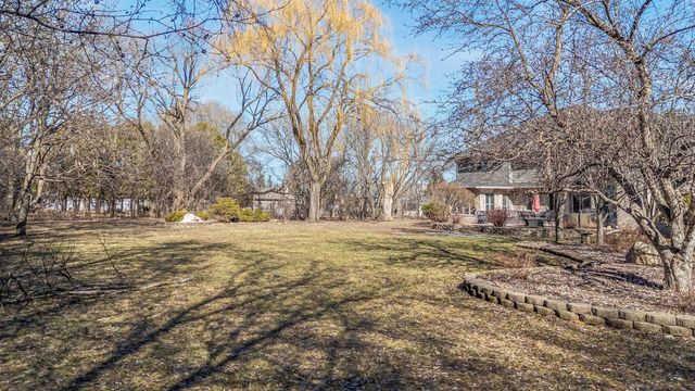 1051 S OAKWOOD ROAD, Oshkosh, WI 54904