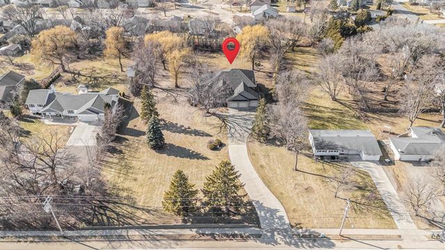 1051 S OAKWOOD ROAD, Oshkosh, WI 54904