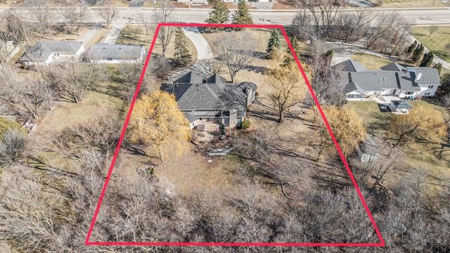 1051 S OAKWOOD ROAD, Oshkosh, WI 54904