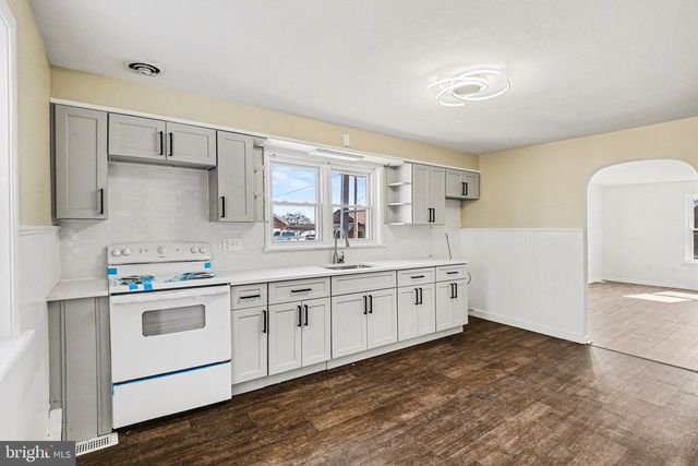 1105 STATE DR, Lebanon, PA 17042