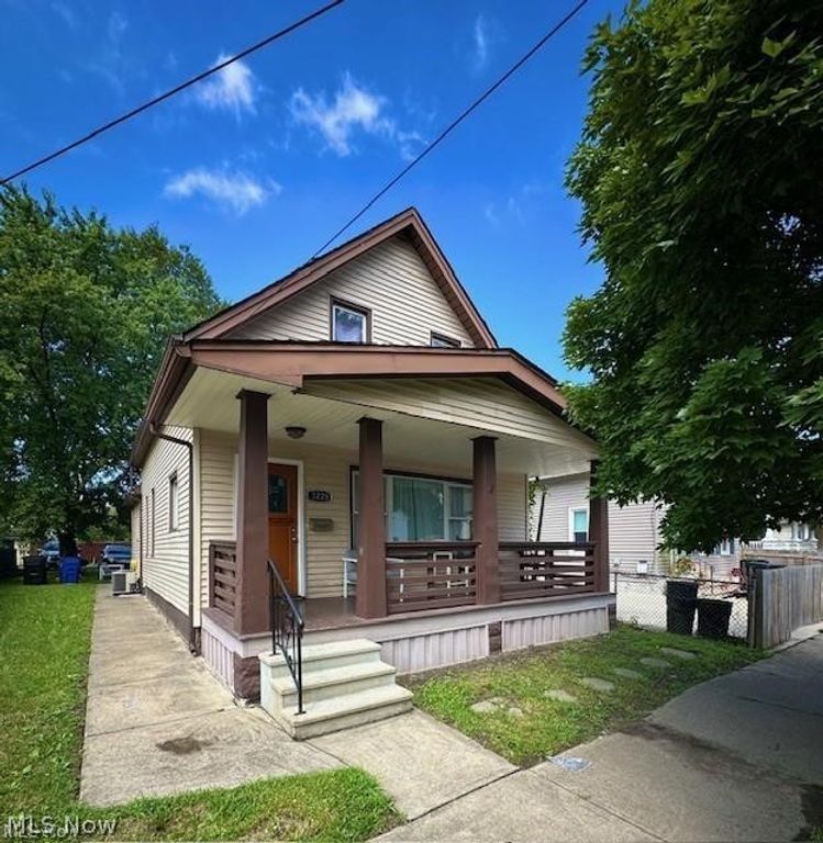 3226 W 54 Street, Cleveland, OH 44102