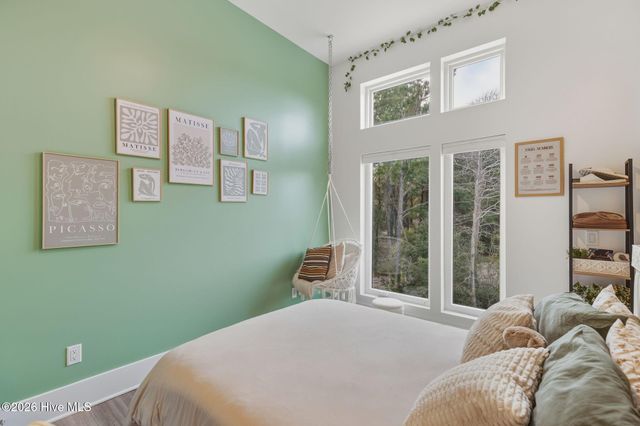 135 Heron Cove Road, Hampstead, NC 28443