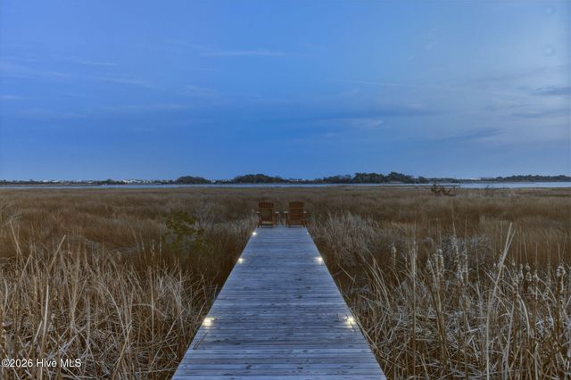 135 Heron Cove Road, Hampstead, NC 28443
