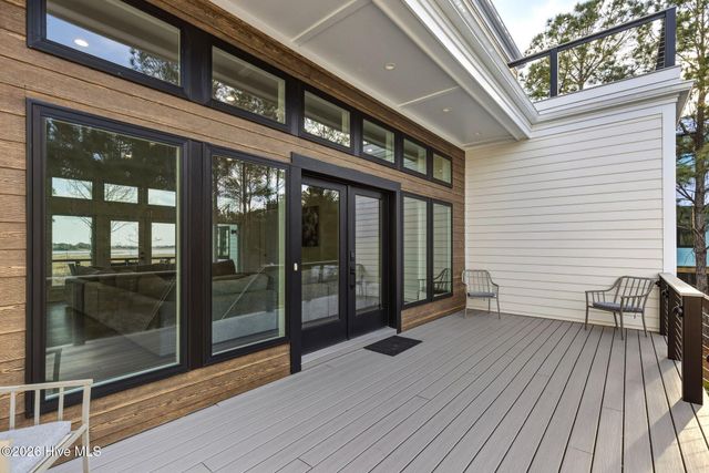 135 Heron Cove Road, Hampstead, NC 28443