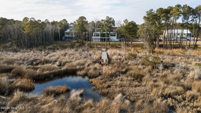 135 Heron Cove Road, Hampstead, NC 28443