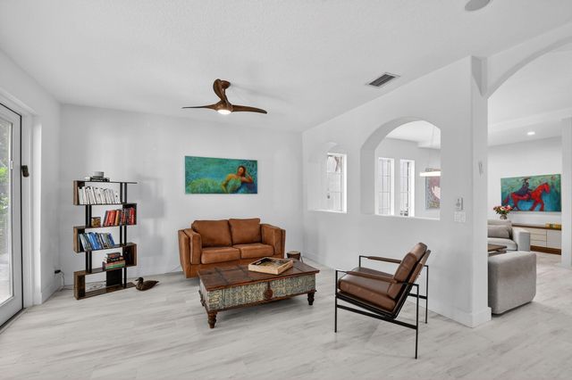 1605 E Classical Boulevard, Delray Beach, FL 33445