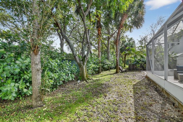 1605 E Classical Boulevard, Delray Beach, FL 33445
