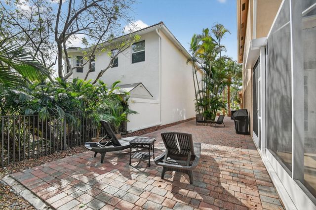 1605 E Classical Boulevard, Delray Beach, FL 33445