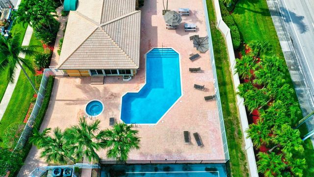 1605 E Classical Boulevard, Delray Beach, FL 33445