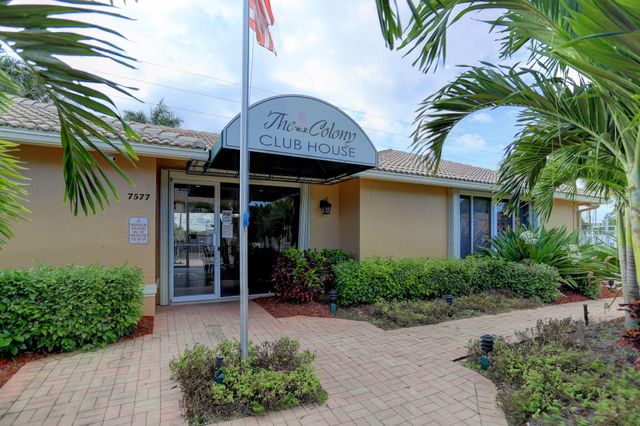 1605 E Classical Boulevard, Delray Beach, FL 33445