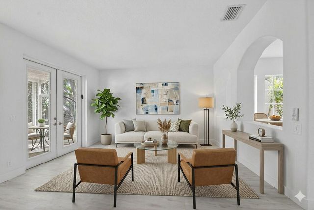 1605 E Classical Boulevard, Delray Beach, FL 33445