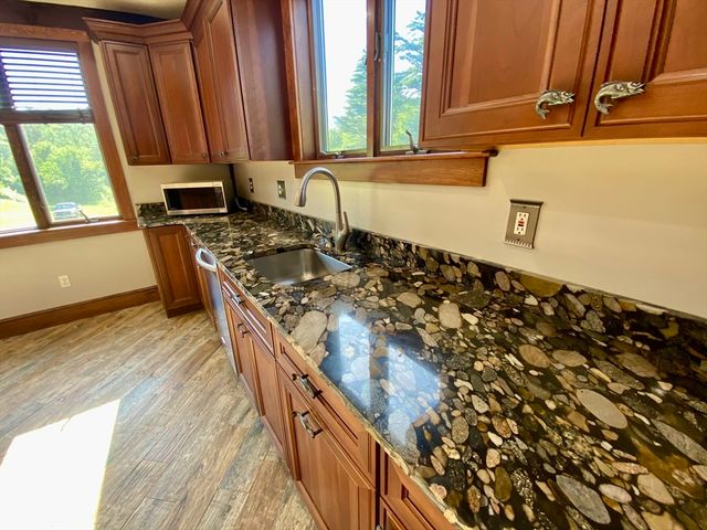 120 Meadow 2, Bolton, MA 01740