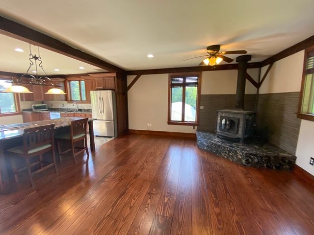 120 Meadow 2, Bolton, MA 01740