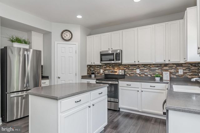 13596 DODSWORTH DR, Bristow, VA 20136