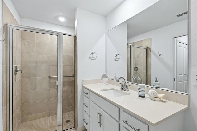 19140 SCALLOP LOOP 102, Lakewood Ranch, FL 34211