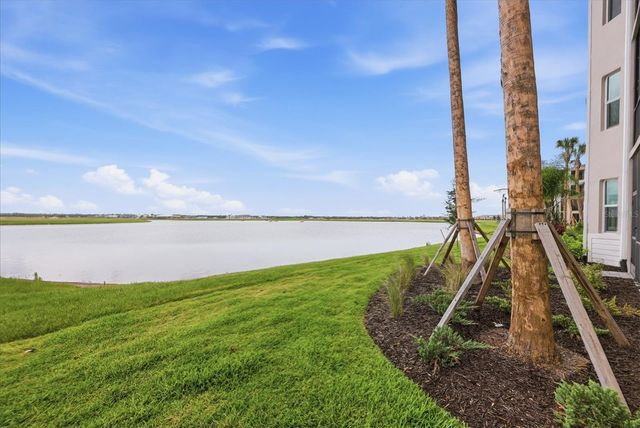 19140 SCALLOP LOOP 102, Lakewood Ranch, FL 34211