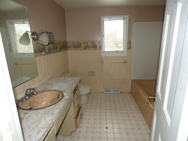 1968 Colfax Avenue, Benton Harbor, MI 49022