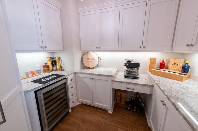 6 Red Sable Point, The Woodlands, TX 77380