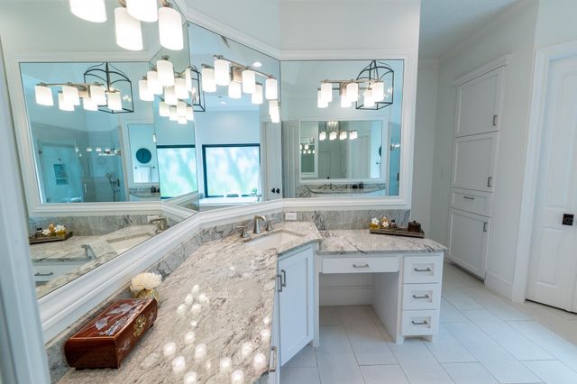 6 Red Sable Point, The Woodlands, TX 77380