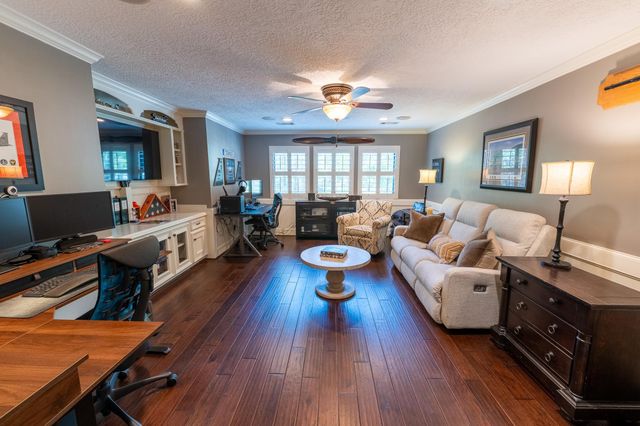 6 Red Sable Point, The Woodlands, TX 77380