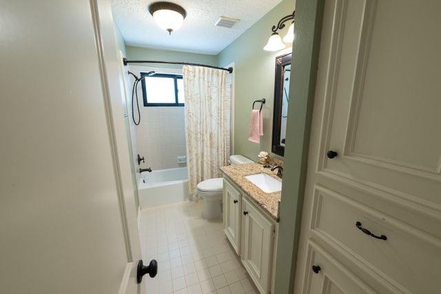 6 Red Sable Point, The Woodlands, TX 77380