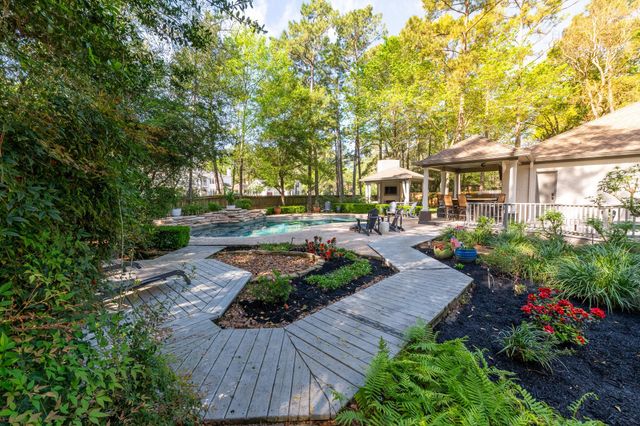 6 Red Sable Point, The Woodlands, TX 77380