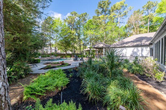 6 Red Sable Point, The Woodlands, TX 77380