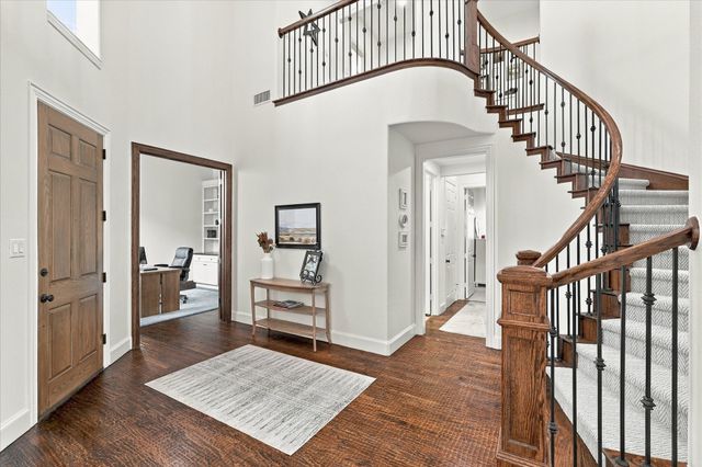 8900 Scarlet Trail, Lantana, TX 76226