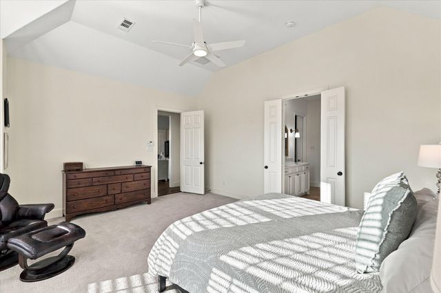 8900 Scarlet Trail, Lantana, TX 76226