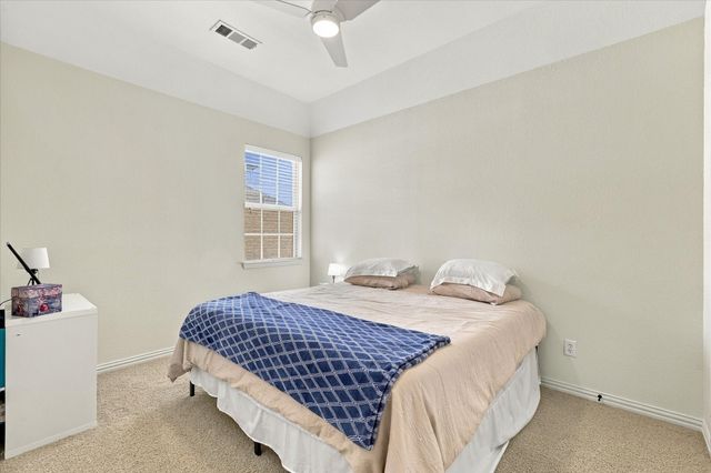 8900 Scarlet Trail, Lantana, TX 76226