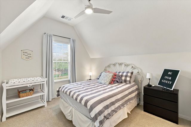 8900 Scarlet Trail, Lantana, TX 76226