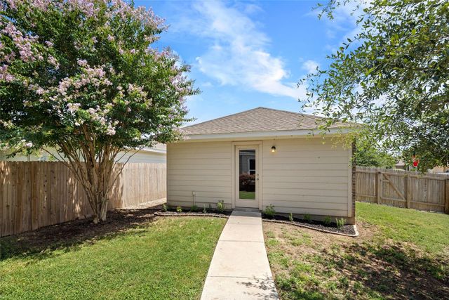 102 Wainscot Oak WAY, San Marcos, TX 78666