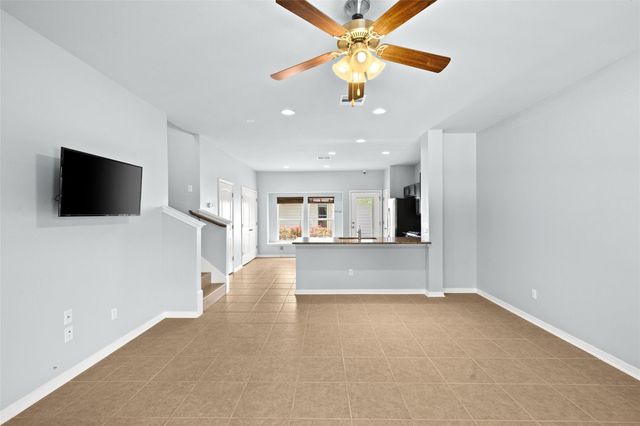 102 Wainscot Oak WAY, San Marcos, TX 78666